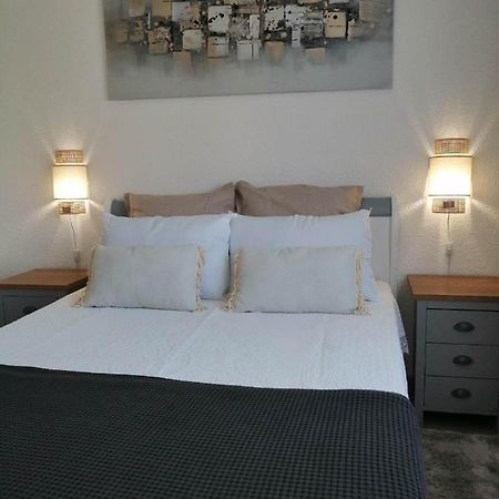 Alicia Apartment Camelas Luaran gambar